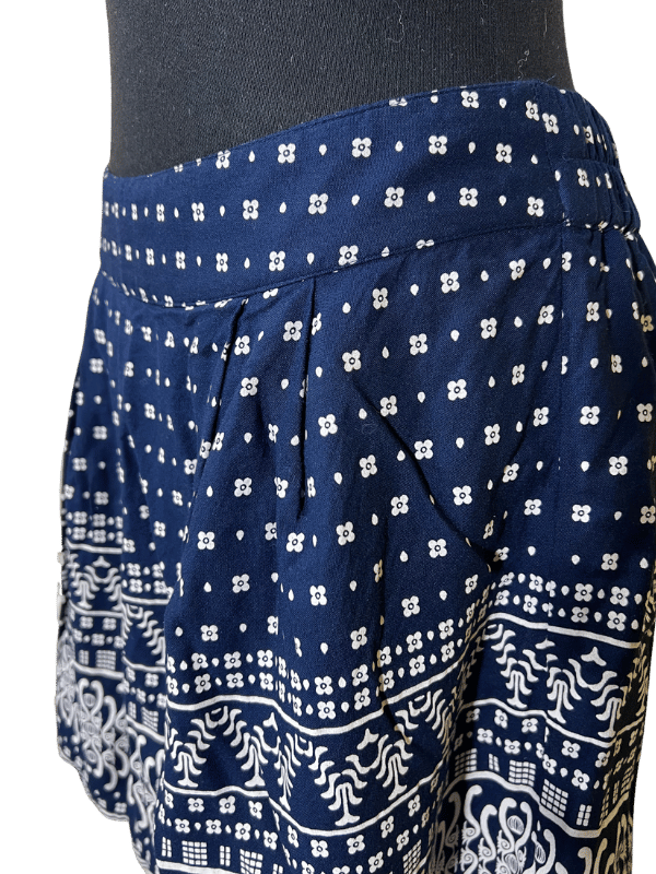 Saia Estampa Étnica Azul-Marinho detalhe 2