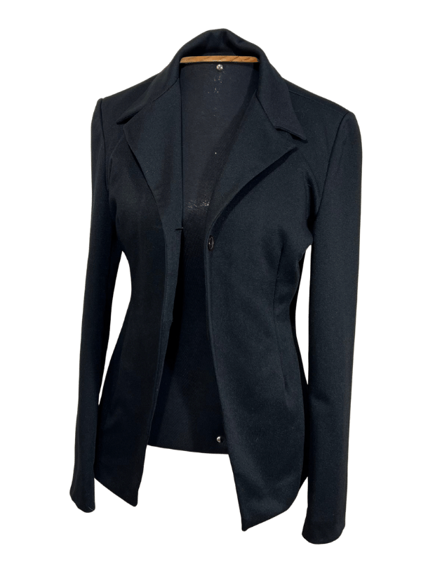 Blazer Preto Assimétrico